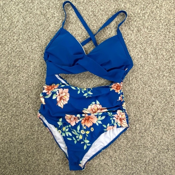 Floral Print Tummy Control Push Up Cut out One Piece Swimsuit NWT Size L - Picture 1 of 2